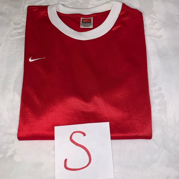 NIKE. Team Red & White Jersey. Sz Youth XL. Virtually new! - Picture 11 of 14